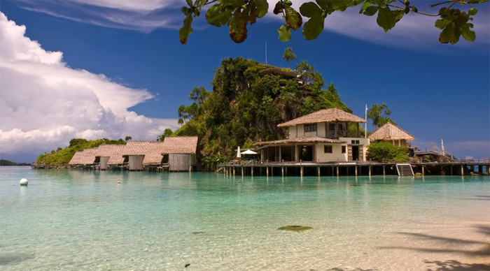 raja-ampat-huts-indonesia_4