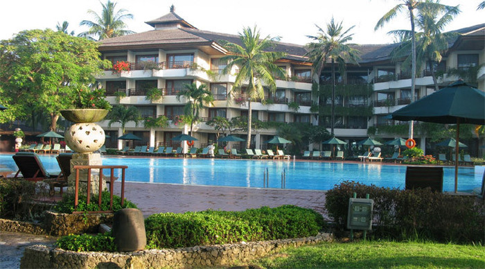 sanur-beach-hotel-pool-indo_4