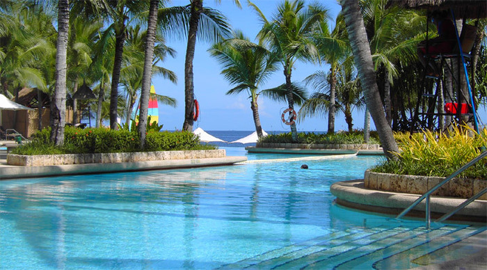 shangri-la-cebu-pool-philip_4