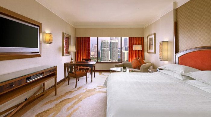 sheraton-bedroom-1_4