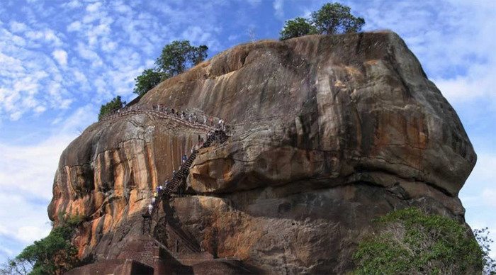 sigiriya-rock-sri-lanka_4-1