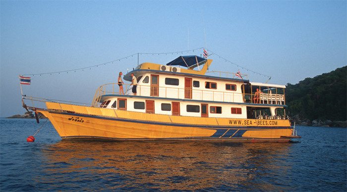 similan-diveboat-thailand_4