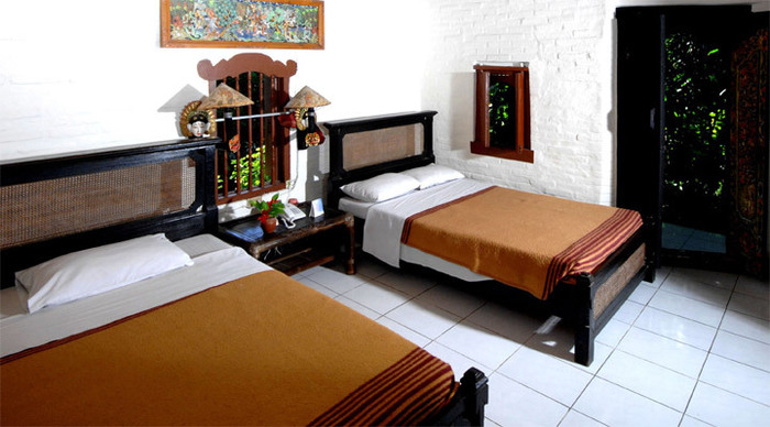 swastika-bali-bedroom-indon_4-1