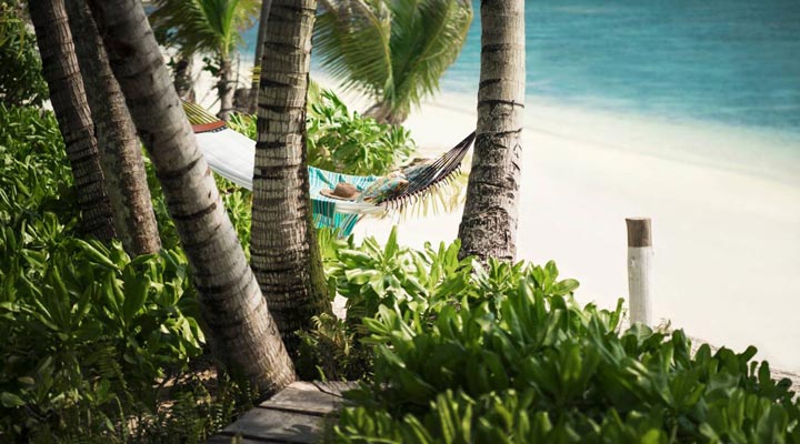 Four-Seasons-Desroches-Hammock-Sunbeds-Sunbed-Sea-Hav-Ocean