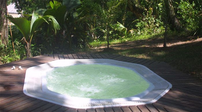 cerf-jacuzzi-seychelles_4