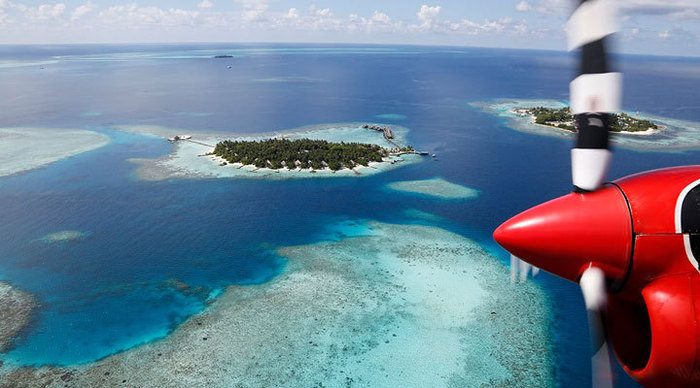 nika-island-birdeye-maldives-maldiverna-seaplane_4